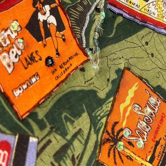 Island Patchwork Bag Wooden Handle Purse - Picture 10 of 12